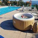 Tatil Evi In With Pool & Gardens